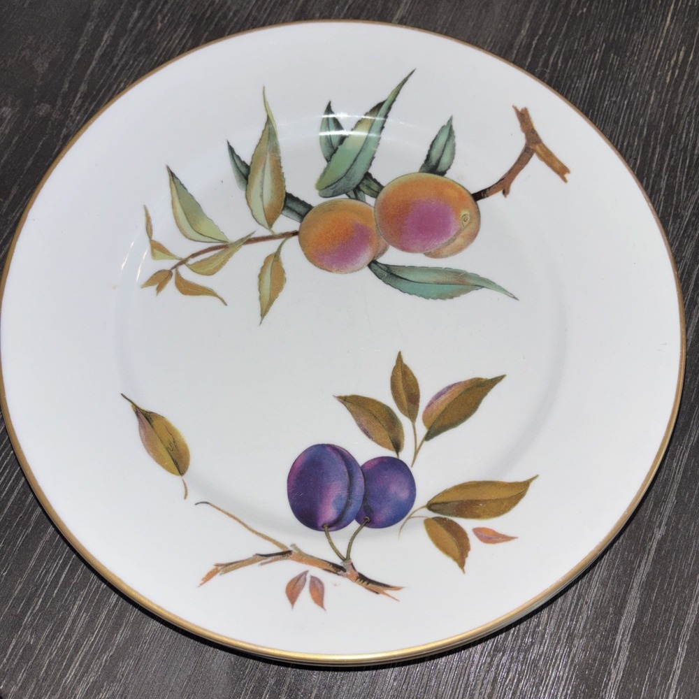 10" dinner  plates ~ Royal Worcester EVESHAM GOLD Set Of 3